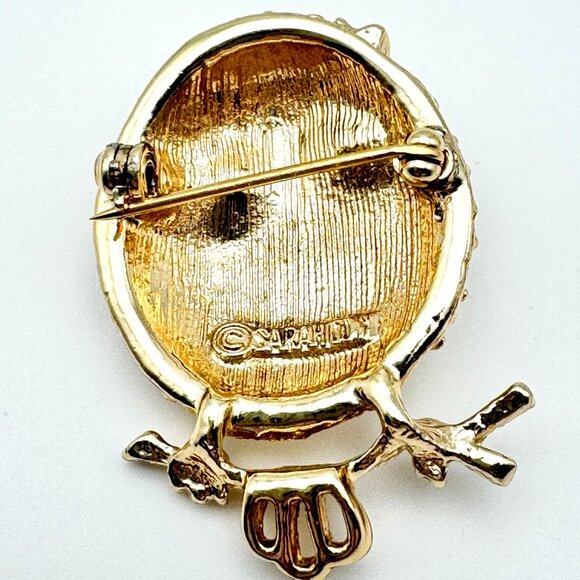 Vintage 70s Sarah Coventry Gold-Tone Owl Brooch W/ Green Eyes - Picture 4 of 9